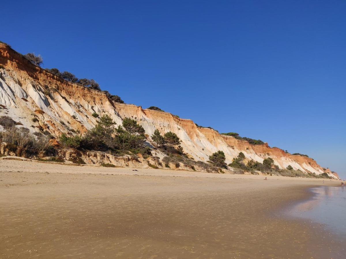 Algarve Albufeira, Quiet Apart With Pool At 10 Mn Walk From Praia Da Falesia Оллюш-де-Аґуа Екстер'єр фото