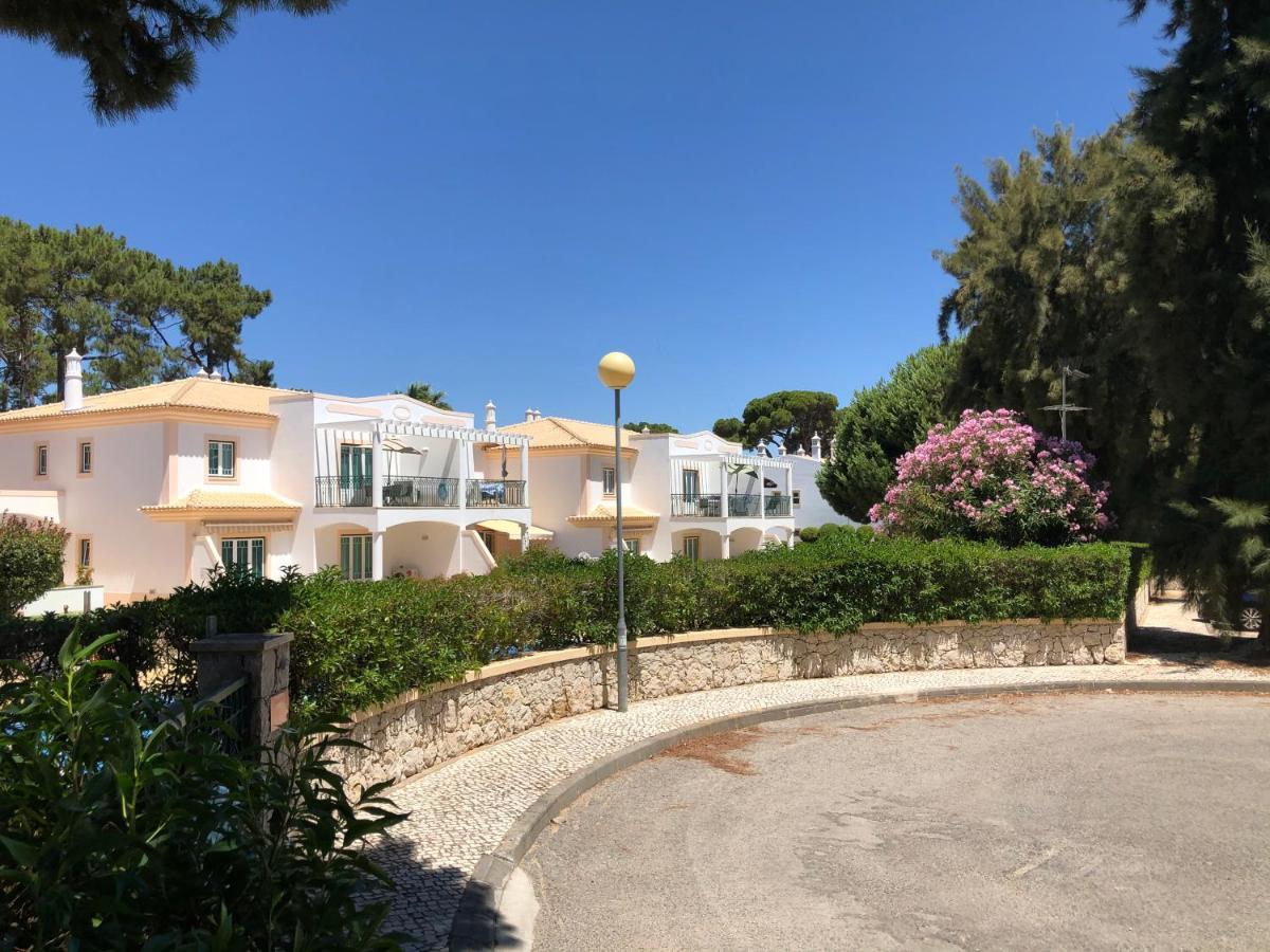 Algarve Albufeira, Quiet Apart With Pool At 10 Mn Walk From Praia Da Falesia Оллюш-де-Аґуа Екстер'єр фото